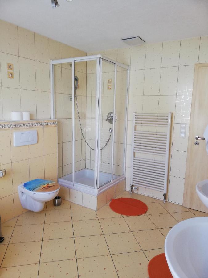 Ferienwohnung Am Bodensee Mit 3 Schlafzimmer Ueber 2 Etage Mit Kleine Balkon Bis 7 Personen Uberlingen Bagian luar foto